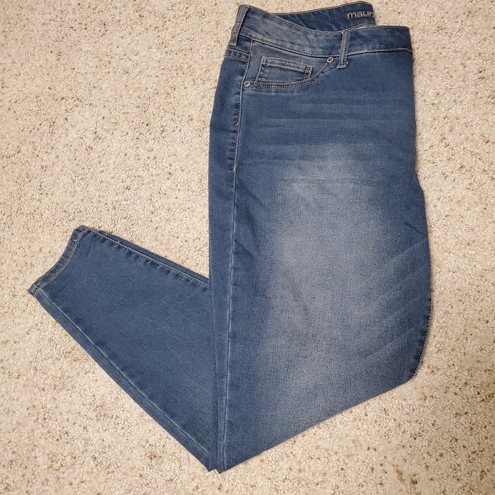 Maurices Dark Wash Jeggings XL-Short